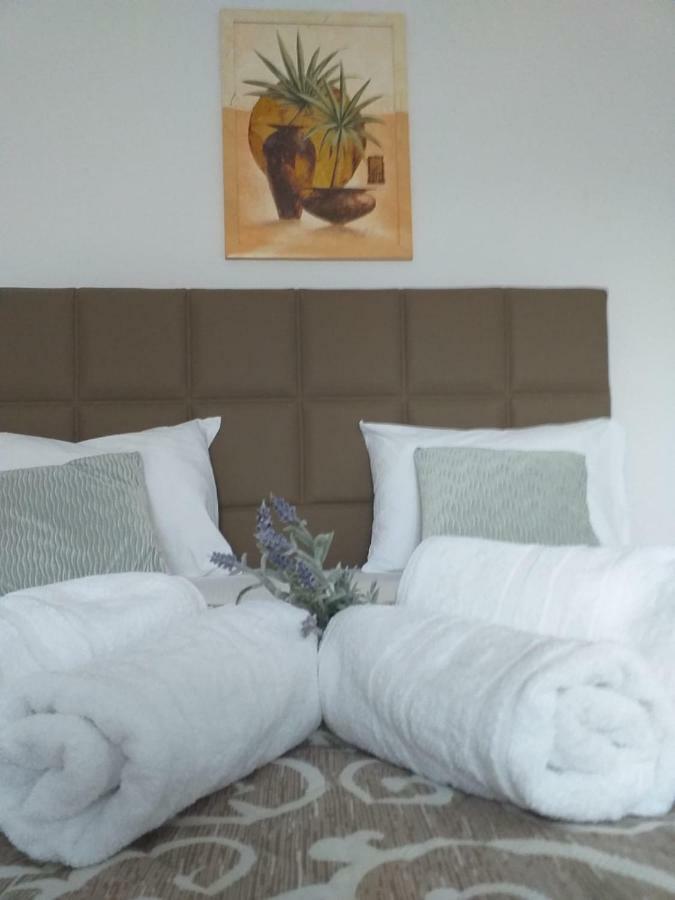 Magic Studio Hunedoara Apartman Kültér fotó